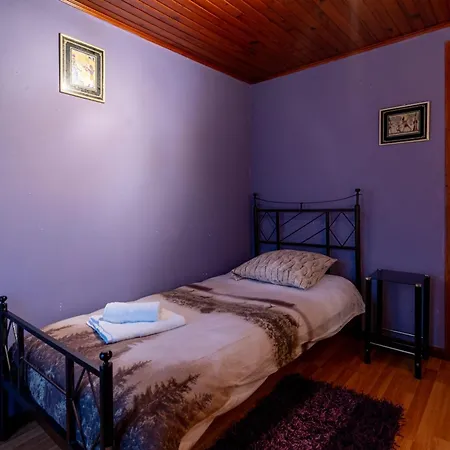 On The Rocks - Alpes Mancelles *